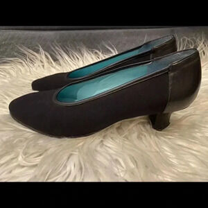 Thierry Rabotin Black Pumps